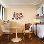 Cozy Parisian Oasis